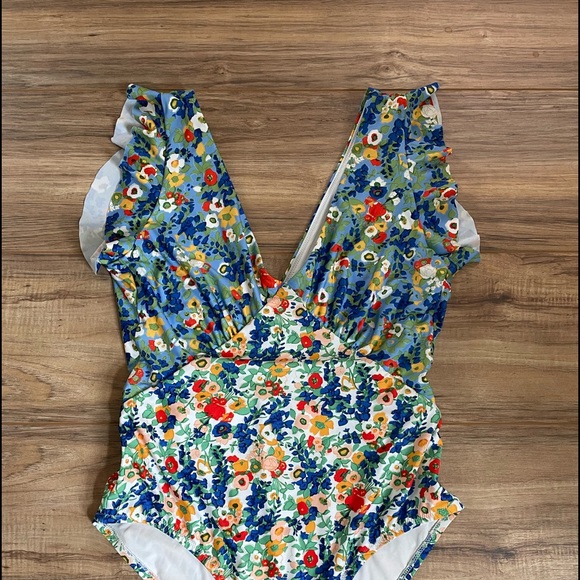 NWOT Anthropologie Ruffled Plunge One Piece Swimsuit - Picture 4 of 13